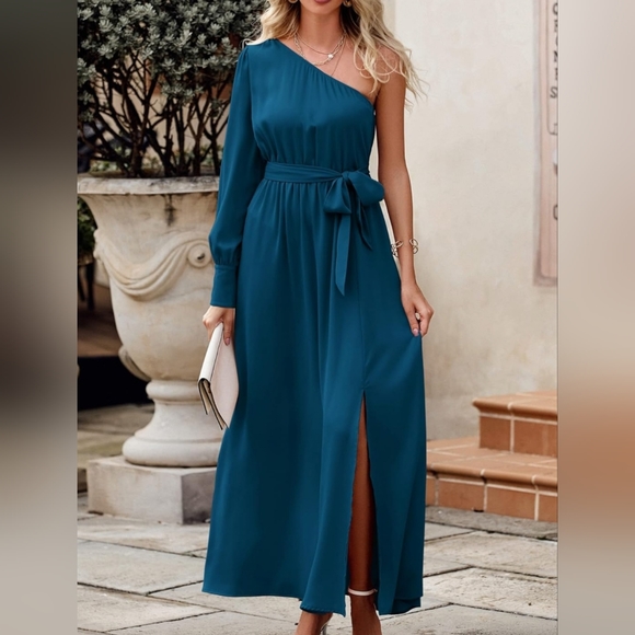 Off-shoulder Long Sleeve Satin Patchwork Maxi Dress